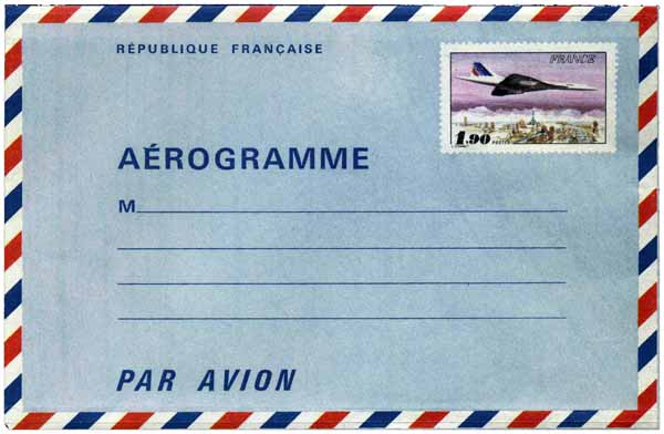 Concorde survolant Paris