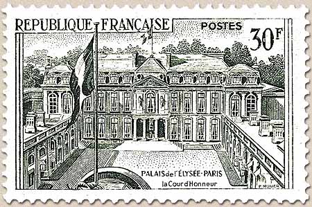 PALAIS de L'ÉLYSÉE - PARIS - La Cour d'Honneur