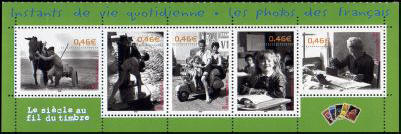 Le siècle au fil du timbre Instants de la vie quotidienne. Les photos 